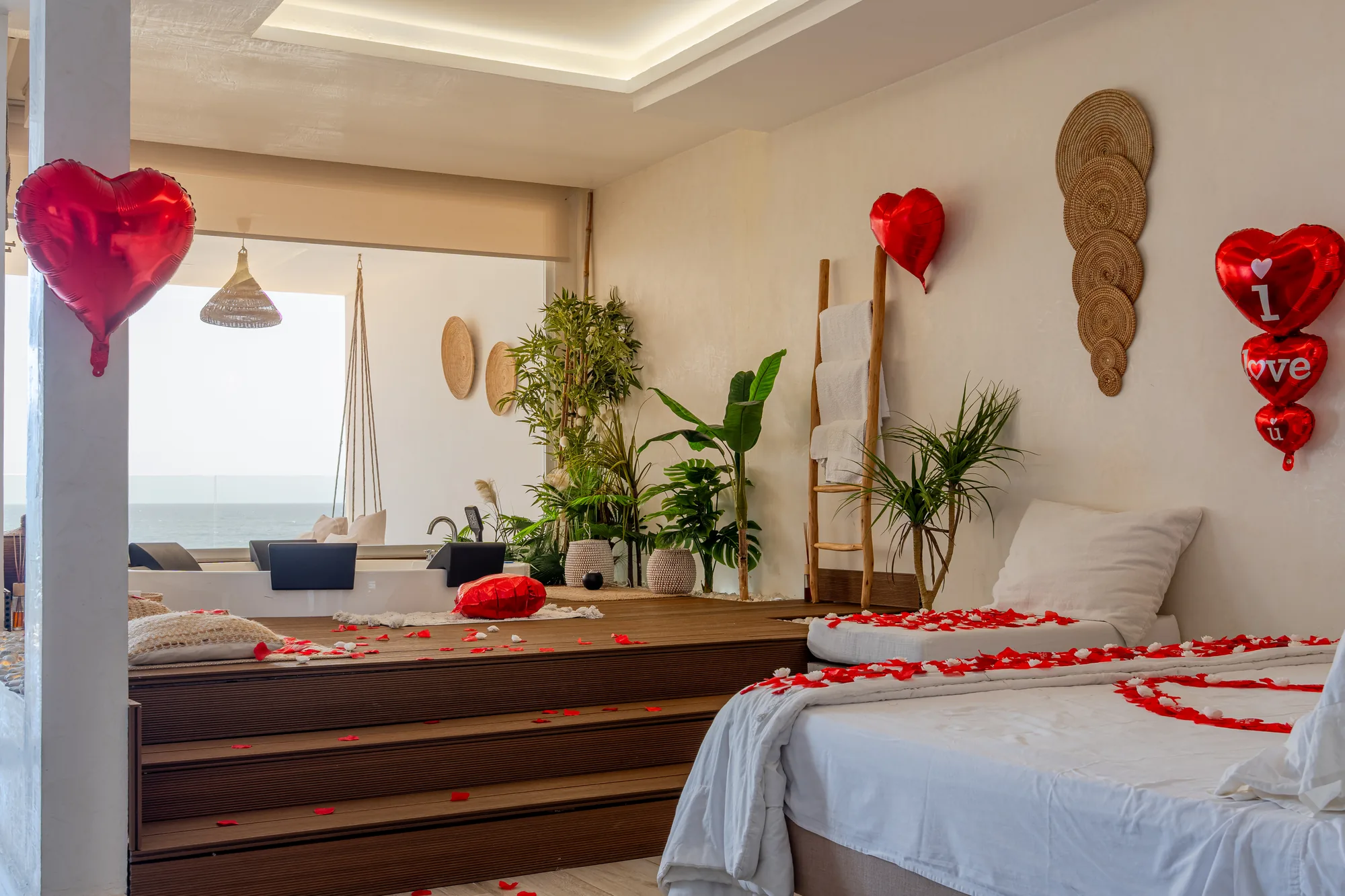 Suite avec jacuzzi et vue mer, Bianca