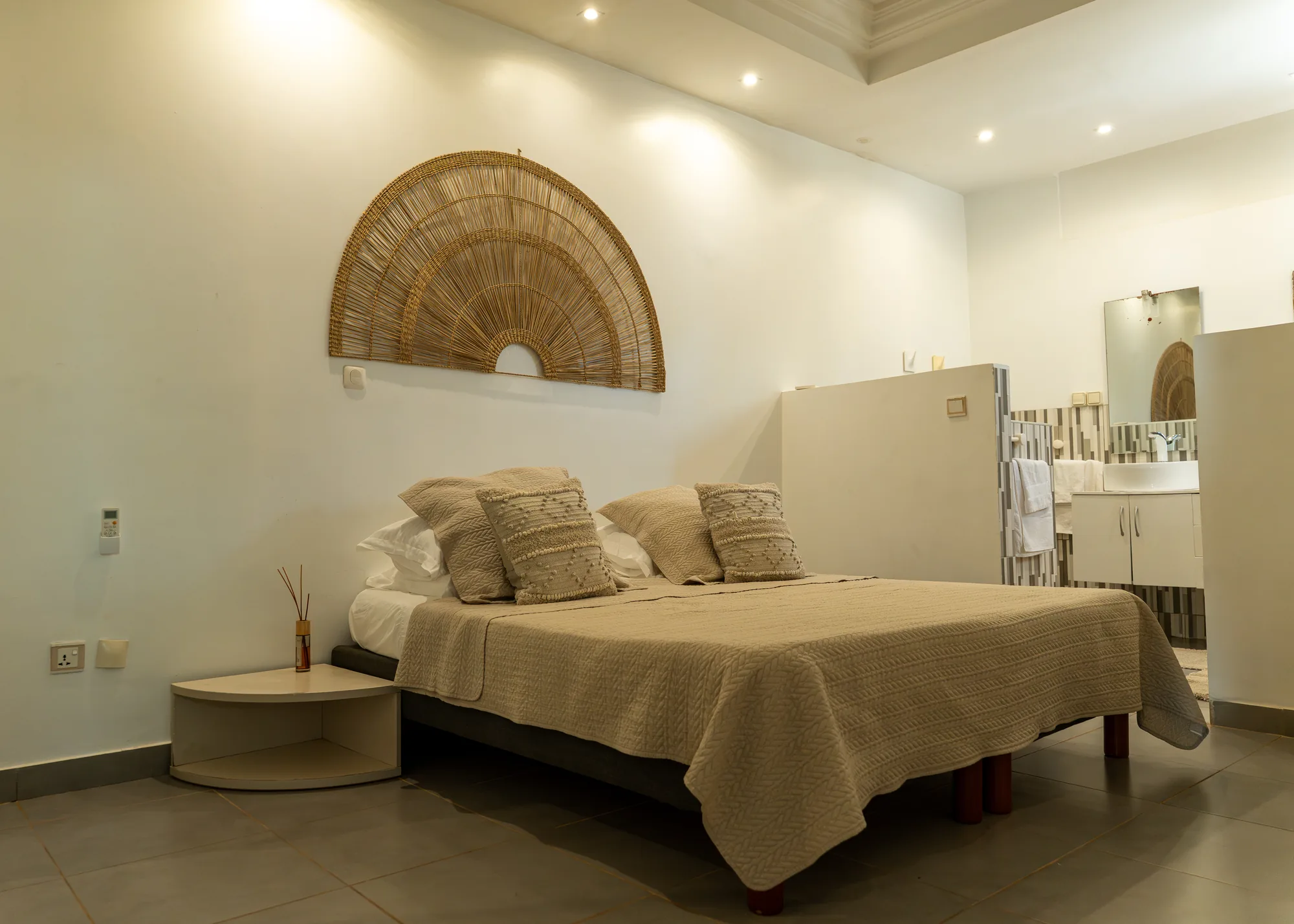 Chambre, Noom